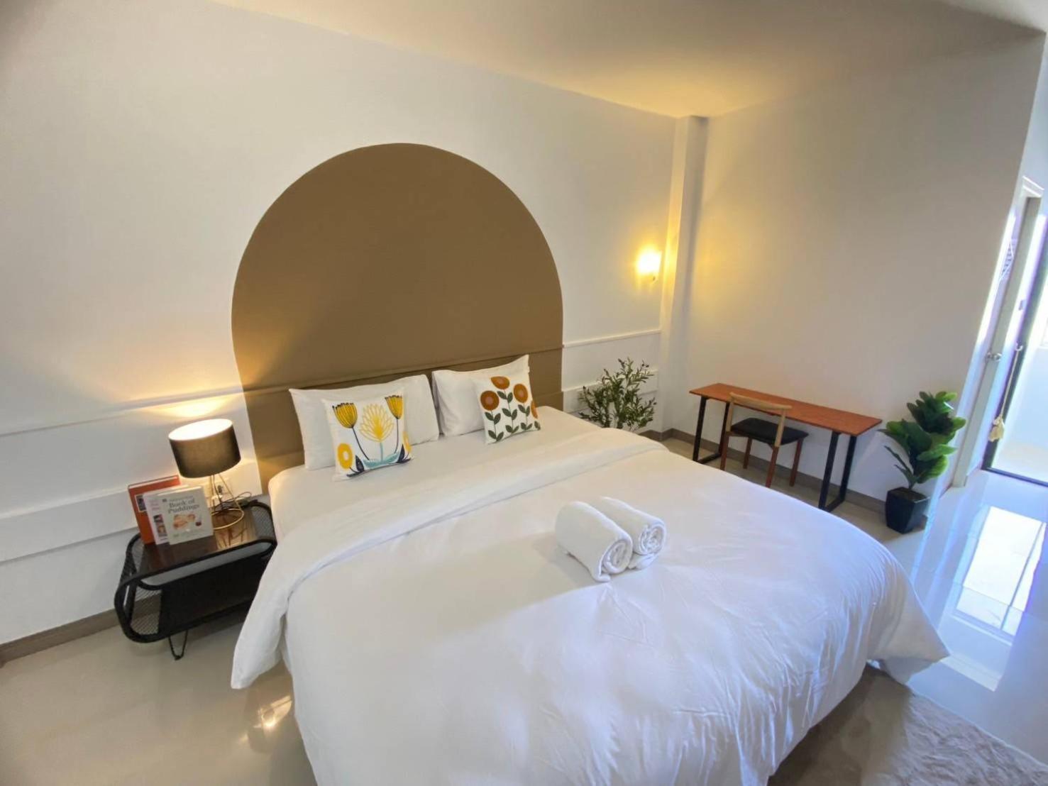 The S Design Hotel Бурирам Екстериор снимка