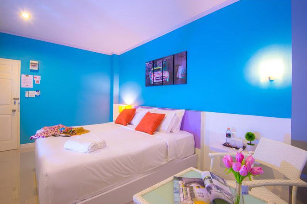The S Design Hotel Бурирам Екстериор снимка