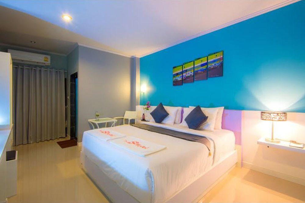 The S Design Hotel Бурирам Екстериор снимка