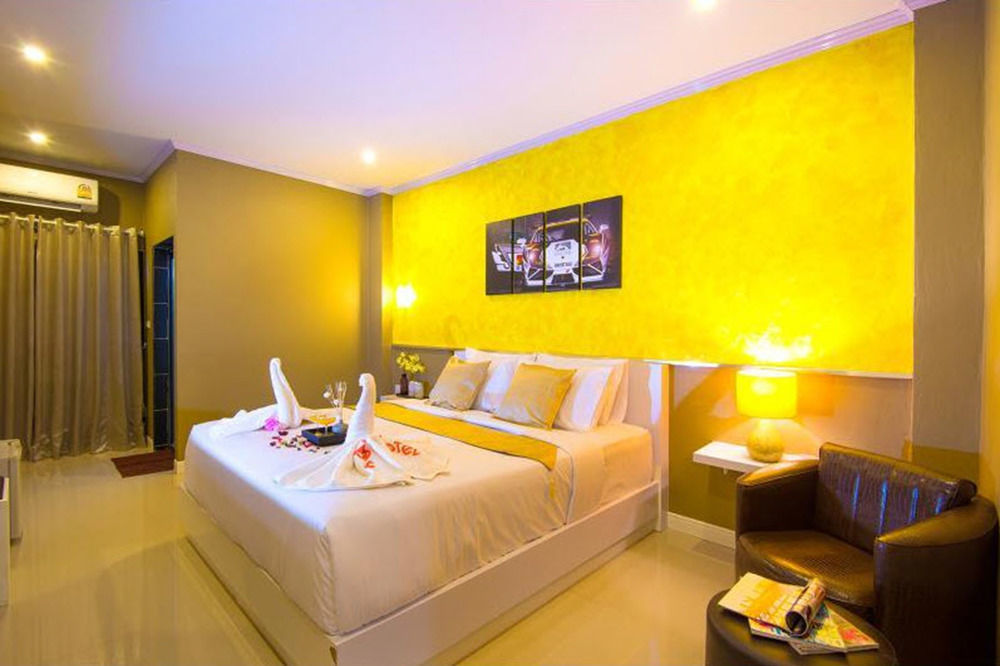 The S Design Hotel Бурирам Екстериор снимка