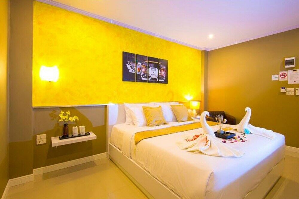 The S Design Hotel Бурирам Екстериор снимка