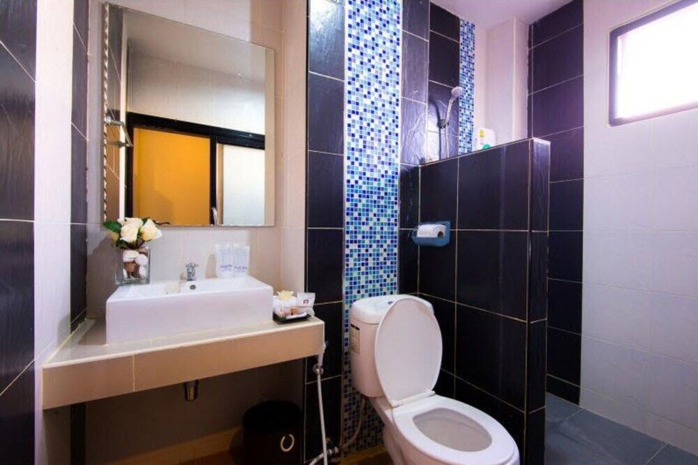 The S Design Hotel Бурирам Екстериор снимка